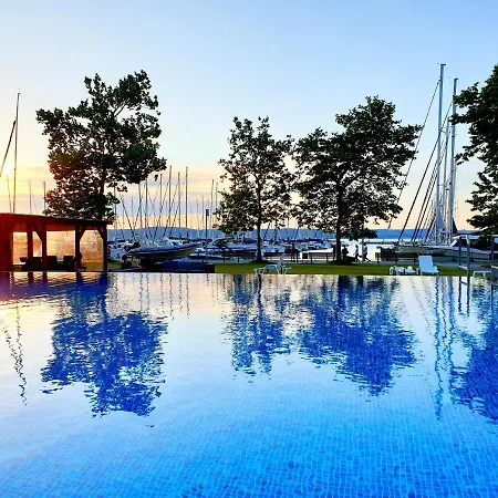 Bl Lakeside Apartman Balatonlelle Exterior foto