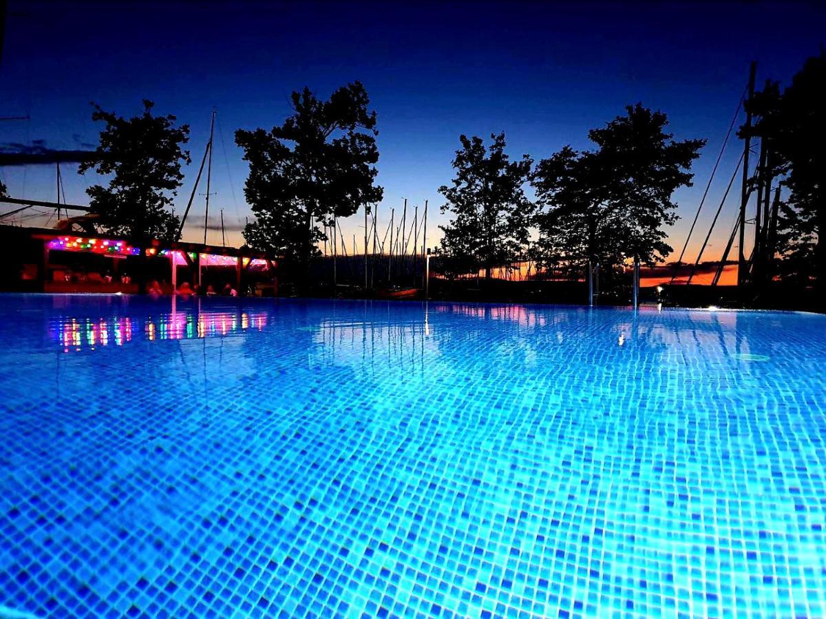 Apartment Bl Lakeside